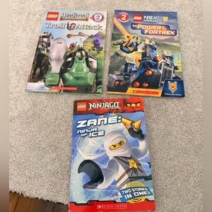 LEGO Ninjago Zane Minifigure in White and Blue